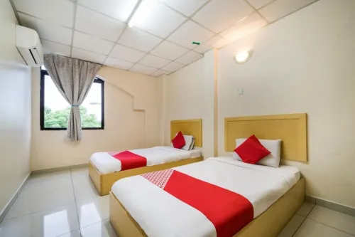 River Inn Hotel Номера Photos