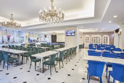 Village Hotel Bugis by Far East Hospitality Makanan Photos