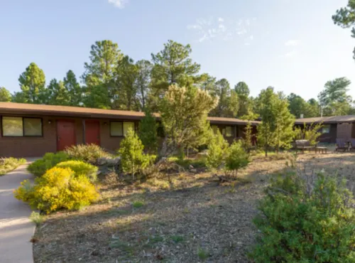 Yavapai Lodge Rooms Photos