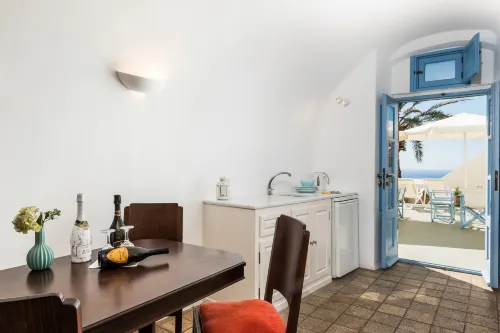Pantelia Suites Rooms Photos