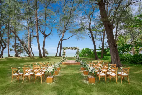 Le Méridien Phuket Mai Khao Beach Resort (Marriott International) Бизнес-удобства Photos