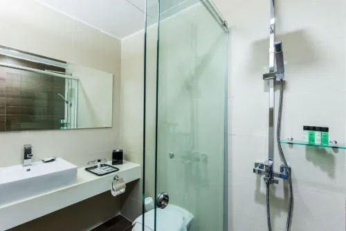 Village Hotel Bugis by Far East Hospitality Kamar Photos