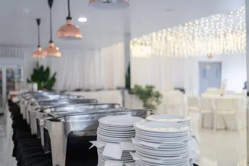 Manhattan Business Hotel Restauration Photos
