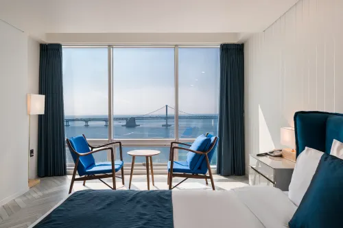 Homers Hotel Featured Photos