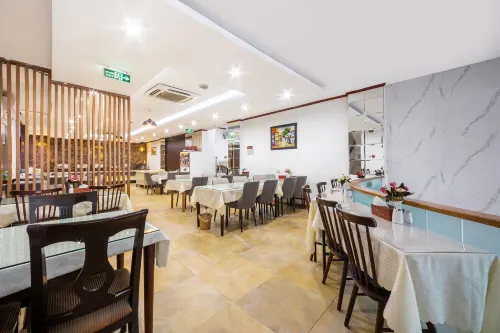A25 Hotel - 12 Ngô Sĩ Liên Ăn uống Photos