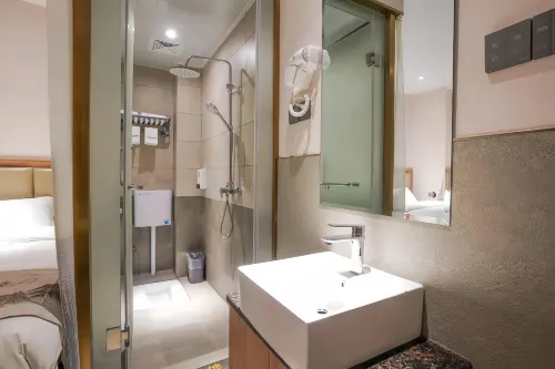Weilina Hotel (Guilin High Speed Railway North Station) Kamar Photos