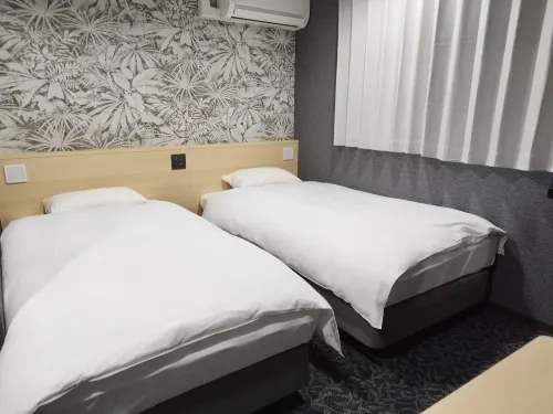 Hotel Shin-Imamiya Kamar Photos