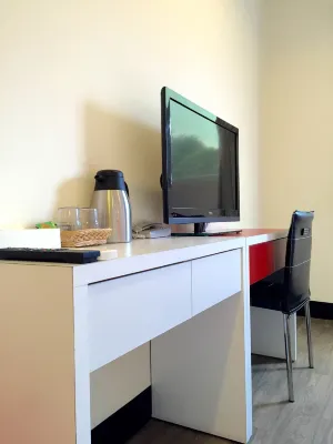 Backpackers Inn Rooms Photos