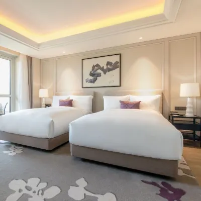 Paradise City Kamar Photos
