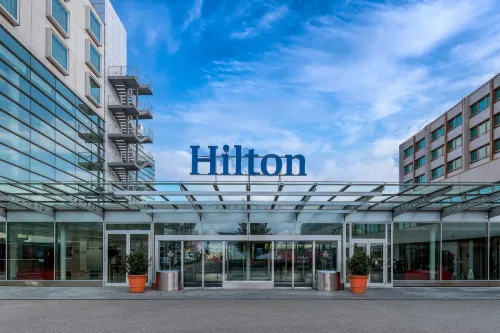 Hilton Geneva Hotel and Conference Centre Esterni Photos