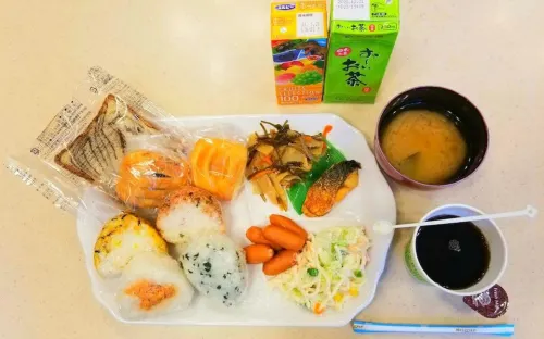 Toyoko Inn Shin-Osaka Chuo-Guchi Honkan Mahlzeiten Photos