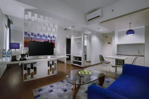 Hotel Neo+ Kebayoran Photos