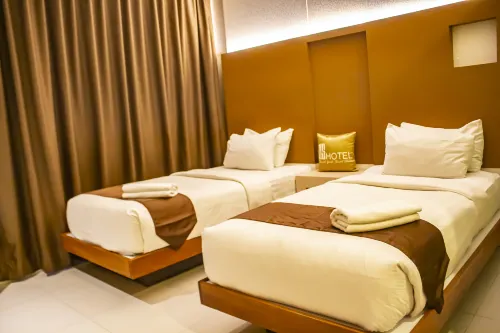 OS Hotel Airport Batam Rooms Photos