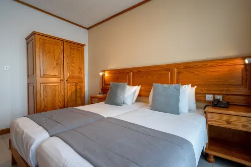 Gillieru Harbour Hotel Rooms Photos