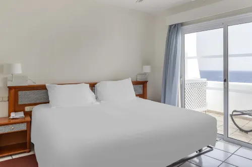 Santa Barbara Golf and Ocean Club Rooms Photos