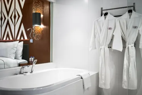 Crowne Plaza Fiji Nadi Bay Resort & Spa Zimmer Photos