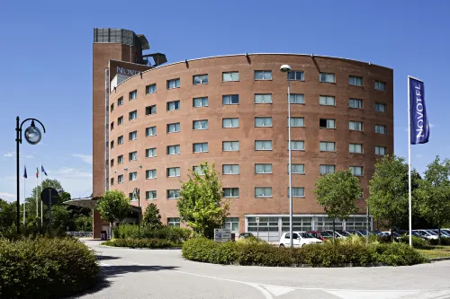 Novotel Venezia Mestre Castellana Extérieur Photos