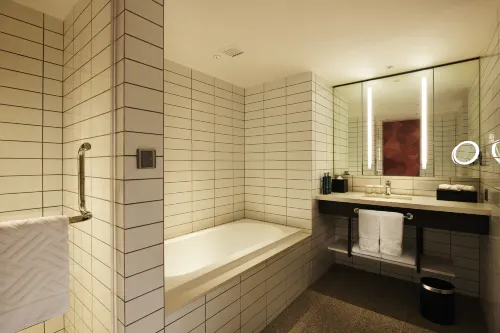 Hilton Kuching Kamar Photos