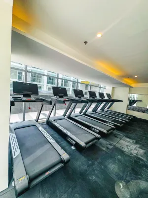 Luxury hotel near City of Dreams Solaire NAIA MOA- City of bridge Semester och rekreation Photos