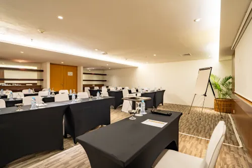Bintang Kuta Hotel Fasilitas Bisnis Photos