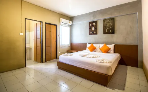 B2 Santitham (Wat Jed Yod) Boutique & Budget Hotel Phòng Photos