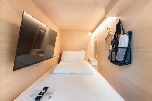 Jyu Capsule Hotel Rooms Photos