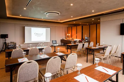 Oakwood Apartments PIK Jakarta Fasilitas Bisnis Photos