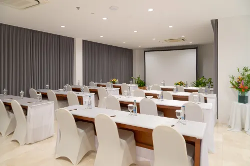 Candi Beach Resort & Spa Fasilitas Bisnis Photos