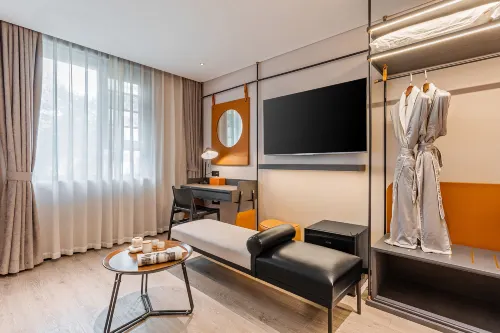 CHENS Hotel (Kuanzhai Alley People's Park Subway Station) Rooms Photos