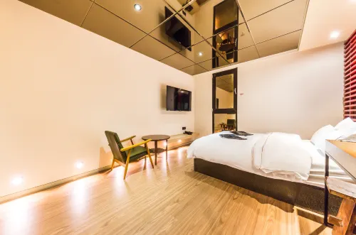 Hotel Cullinan Wangsimni Seoul Zimmer Photos