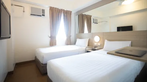 Red Planet Cebu Rooms Photos