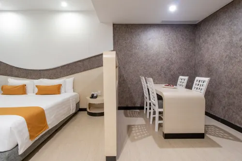 ASTON Cirebon Hotel & Convention Center Kamar Photos