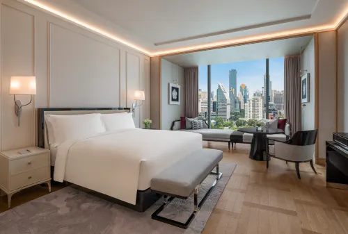 The Ritz-Carlton, Bangkok Huoneet Photos