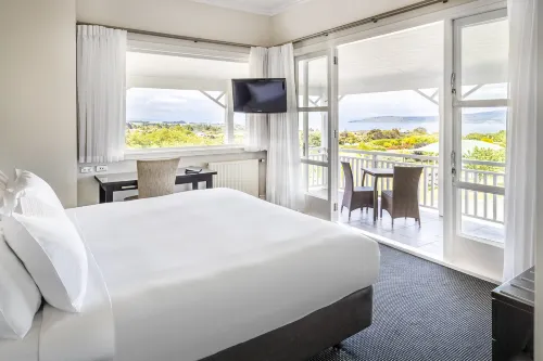 Hilton Lake Taupo Rooms Photos