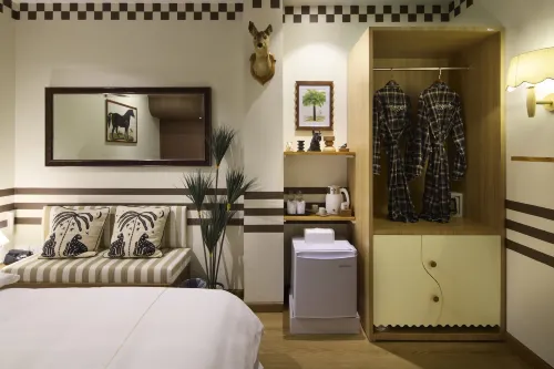 Kitsch Hotel Chambres Photos