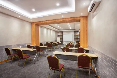 1O1 URBAN Jakarta Kelapa Gading Espaces Affaires Photos