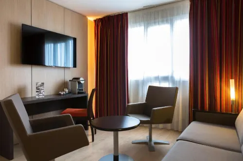 Hôtel Oceania Nantes Aéroport Chambres Photos
