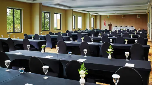 El Hotel Malang Business Photos