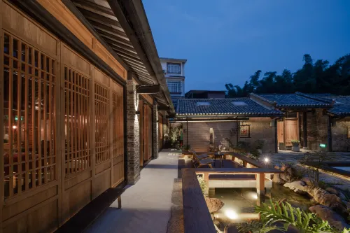 Governor's Mansion Courtyard•Centennial Old House• Vacation Homestay 호텔 외관 Photos