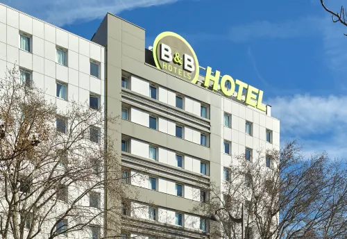 B&B HOTEL Paris Porte de la Villette Extérieur Photos