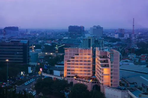 Hotel Ciputra Semarang managed by Swiss-Belhotel International  Eksterior Photos