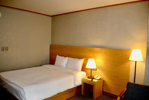 Queen Vell Hotel & Wedding Kamar Photos