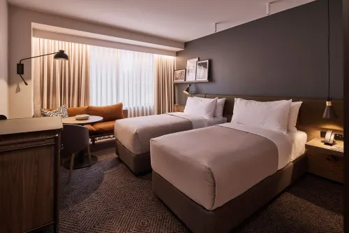 Rydges Melbourne an EVT hotel Rooms Photos