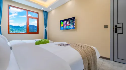 Mengxian Riverside · 270° view of the mountain view of Tangquan Resort and Accommodation Номера Photos