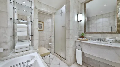 Sheraton Addis, a Luxury Collection Hotel, Addis Ababa Huoneet Photos