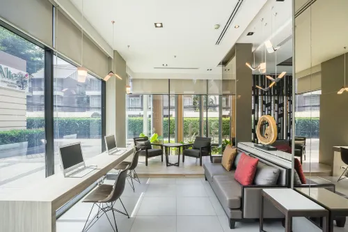 Altera Hotel and Residence Бизнес-удобства Photos