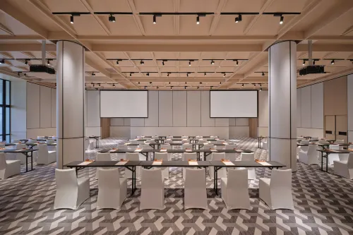 Hyatt Centric Zhongshan Park Shanghai Business Facilities Photos