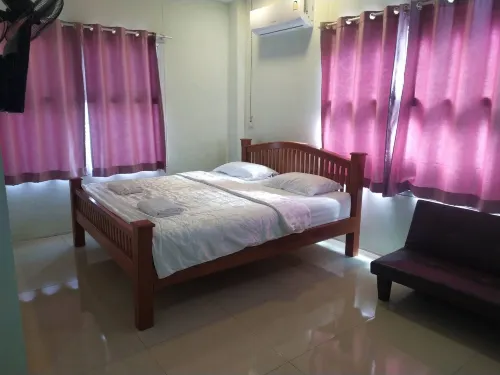 Sisaket PonTaWin Budget Inn Camere Photos