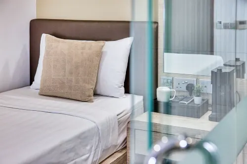 Habyt Clarke Quay - Previously Champion City Kamar Photos