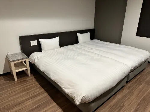 Reftel Osaka Itami Airport Hotel Kamar Photos